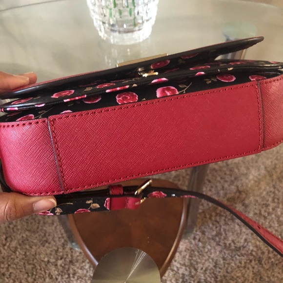 KateSpade Laurel Way Large Carson - Picture 6 of 8